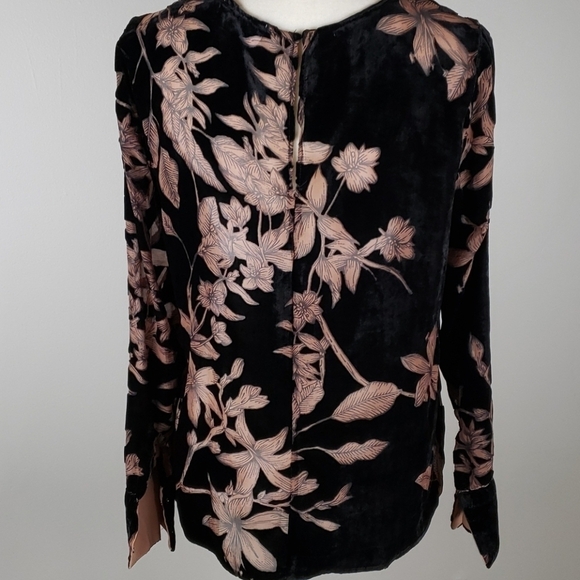 Line & Dot Claudette Top Black Velvet Burnout NWT - Picture 2 of 15